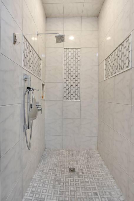Large 4 Bedroom With Bunk Room And 2 Golf Carts! Destin Bagian luar foto