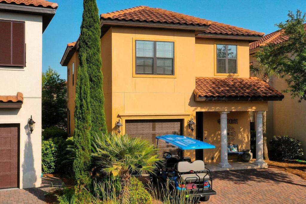Large 4 Bedroom With Bunk Room And 2 Golf Carts! Destin Bagian luar foto
