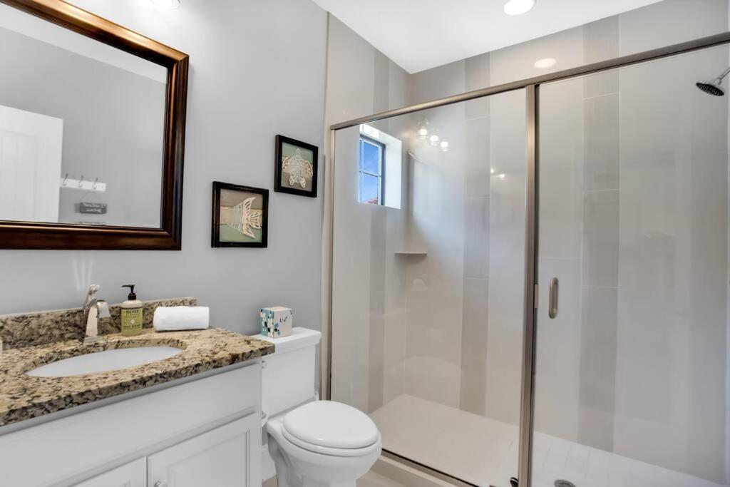 Large 4 Bedroom With Bunk Room And 2 Golf Carts! Destin Bagian luar foto