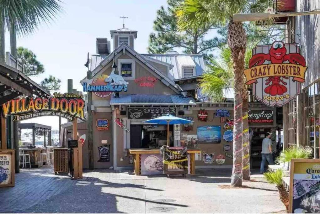 Large 4 Bedroom With Bunk Room And 2 Golf Carts! Destin Bagian luar foto